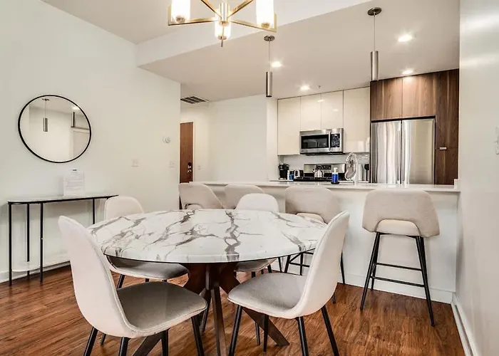Boulevard Walk Everywhere 5 Mins To Magnificent Mile River North 01